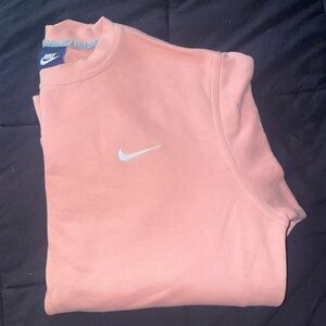 Pink Nike Crew Neck Size M // Good Used Condition